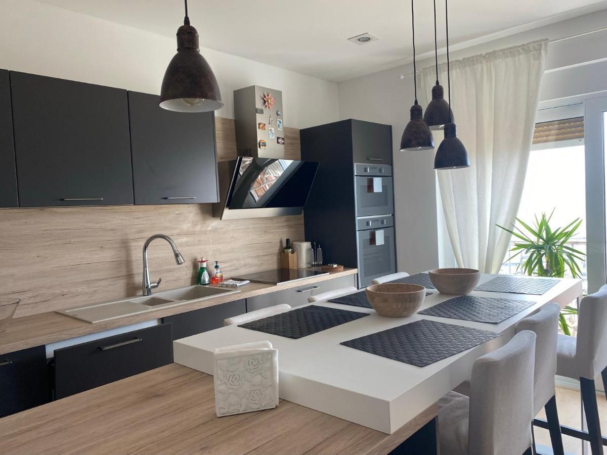 Linden Trsat With Balcony Apartment Rijeka Luaran gambar