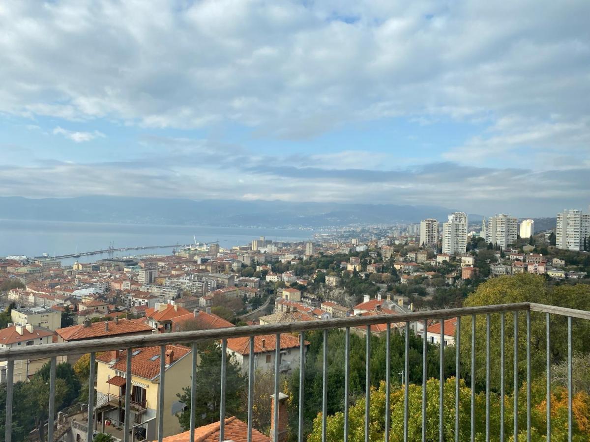 Linden Trsat With Balcony Apartment Rijeka Luaran gambar